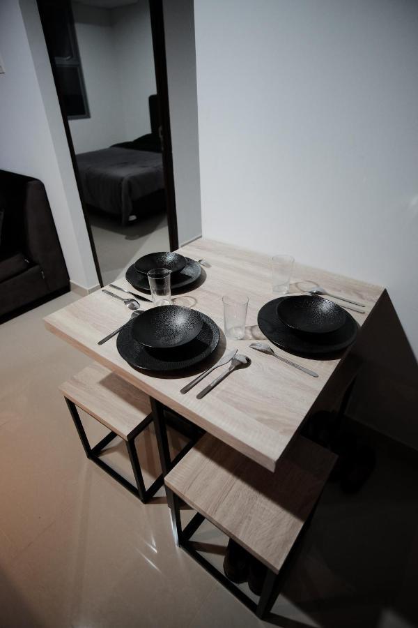 2 Bedrooms - Royal Olive Apartment - Pejaten South Of Jakarta Exteriör bild