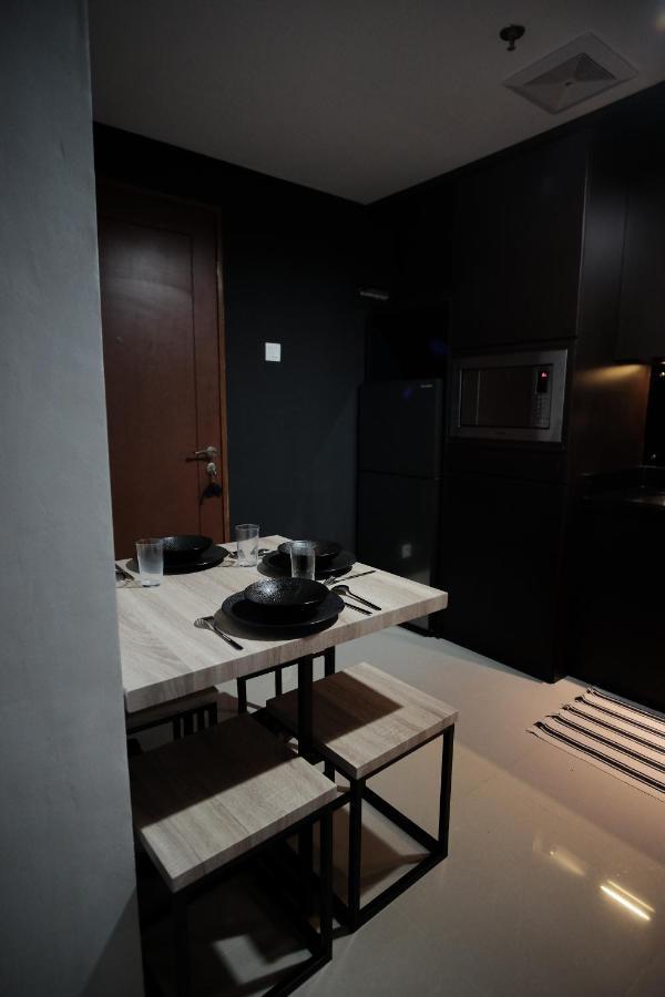 2 Bedrooms - Royal Olive Apartment - Pejaten South Of Jakarta Exteriör bild