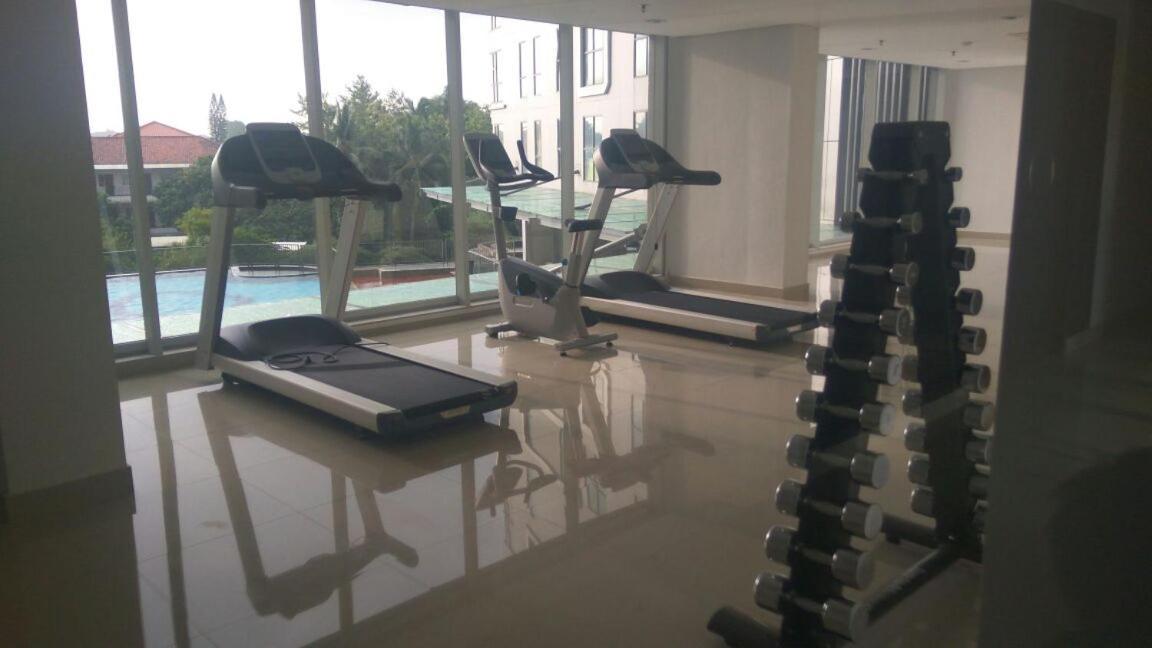 2 Bedrooms - Royal Olive Apartment - Pejaten South Of Jakarta Exteriör bild